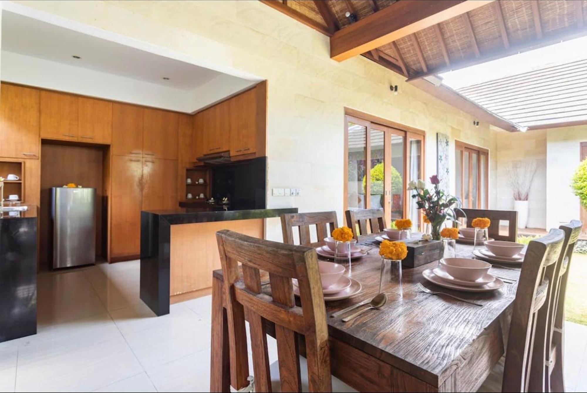 Bunga Neil Seminyak (Bali)