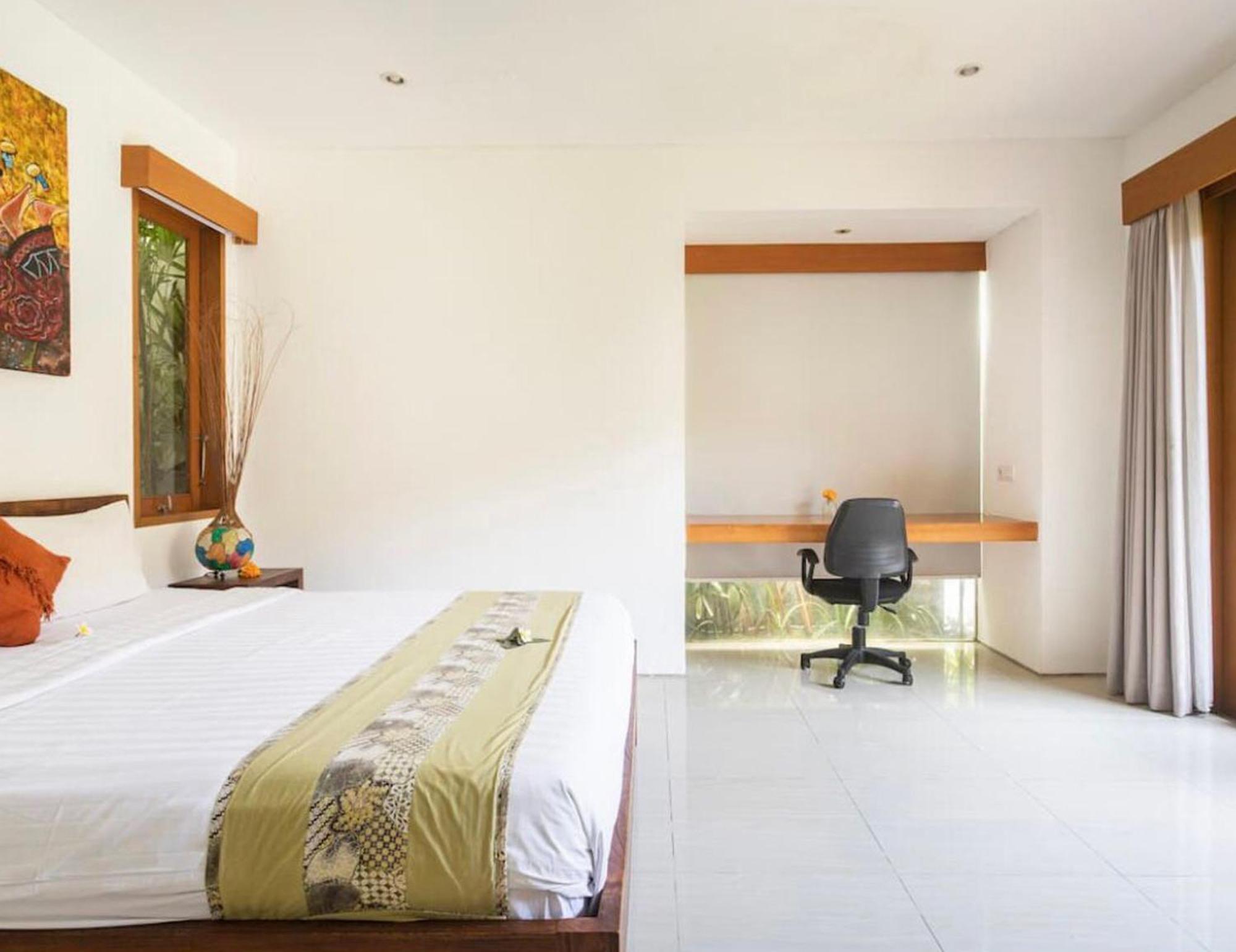 Bunga Neil * Seminyak (Bali)